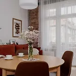 141 Z Podwojnym Lozkiem I Rozkladana Sofa * Wroclaw